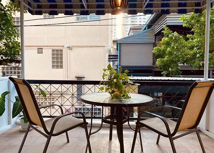 Flip Flop In Townhouse Vakantiehuis Bangkok
